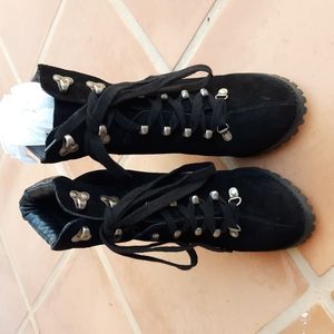 Jessica Simpson Black Suede Booties in Size 9.5, Gently Worn